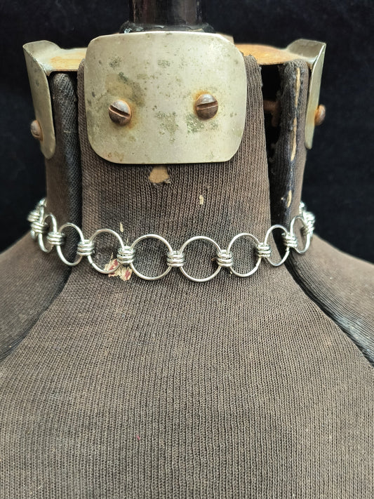 Elenore Choker