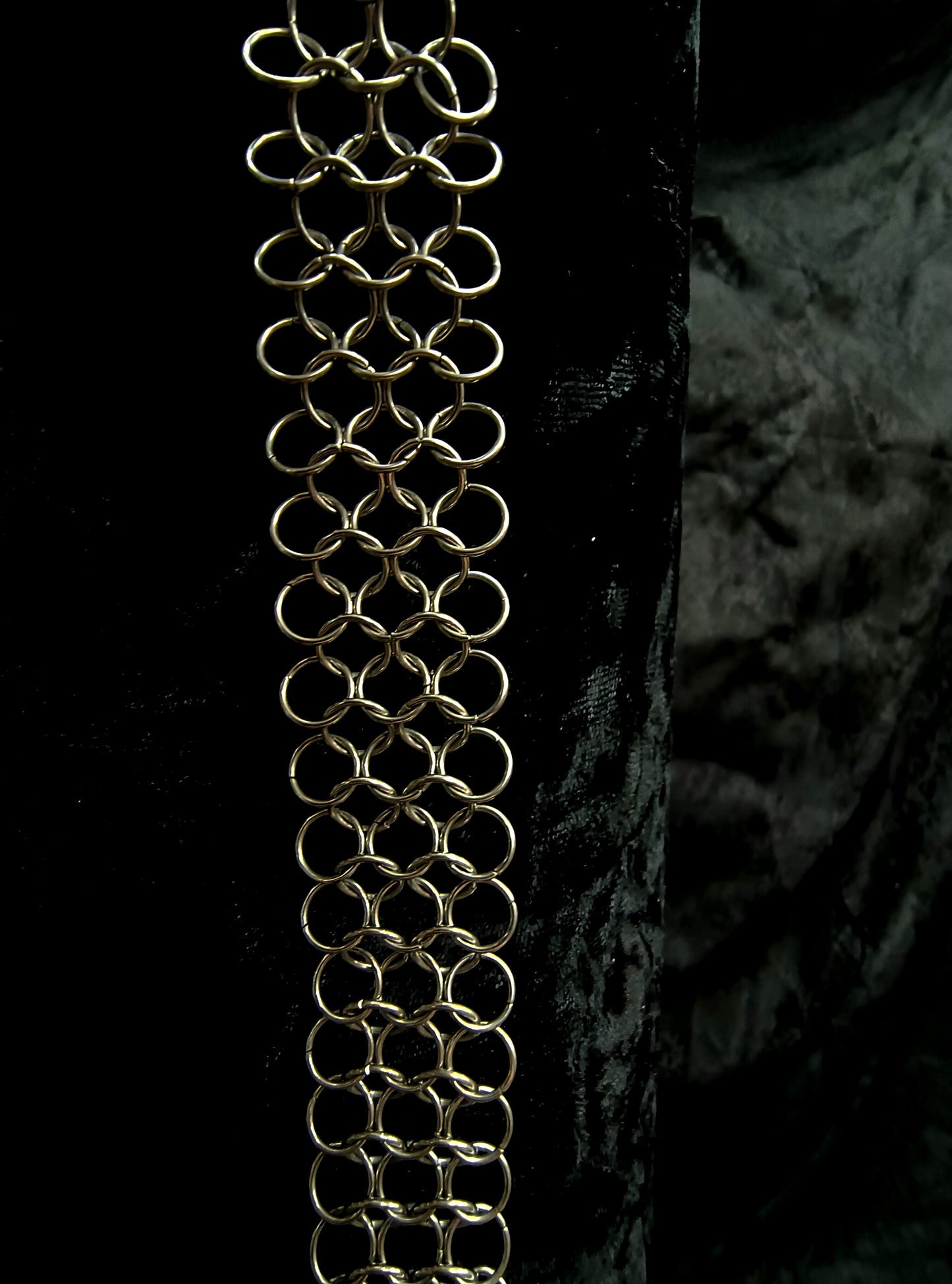 Guinevere choker